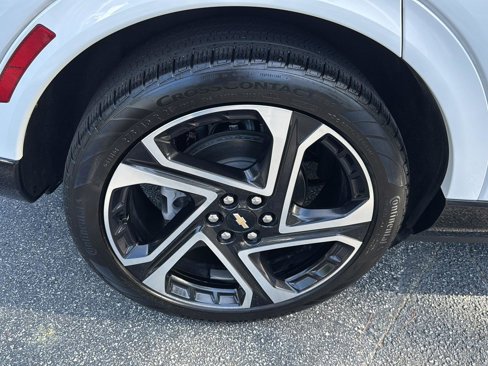 Used 2025 Chevrolet Equinox EV LT w/ Convenience Package II image 34