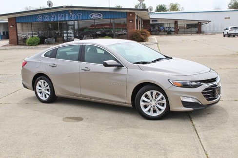 Used 2024 Chevrolet Malibu LT image 2