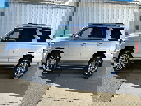 Used 2018 Chevrolet Tahoe Premier image 2