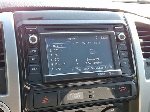 Used 2014 Toyota Tacoma 4x4 Access Cab V6 image 4