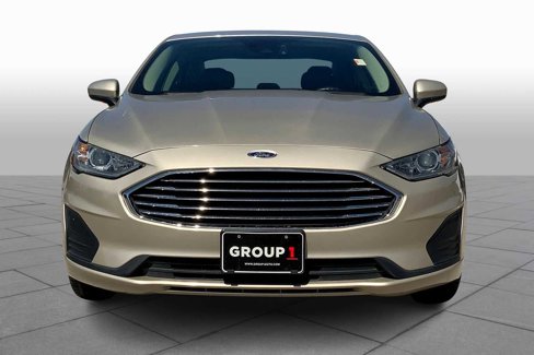 Used 2019 Ford Fusion SE image 3
