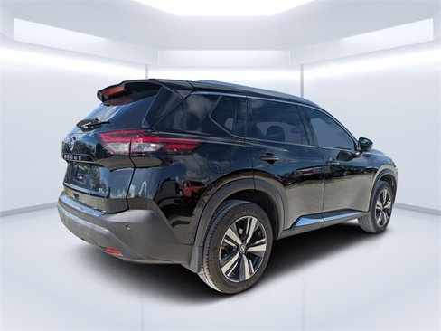 Used 2021 Nissan Rogue SL image 3