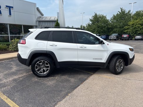 Used 2022 Jeep Cherokee Trailhawk w/ Premium Leather Package image 9