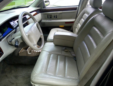 Used 1995 Cadillac De Ville Concours image 33