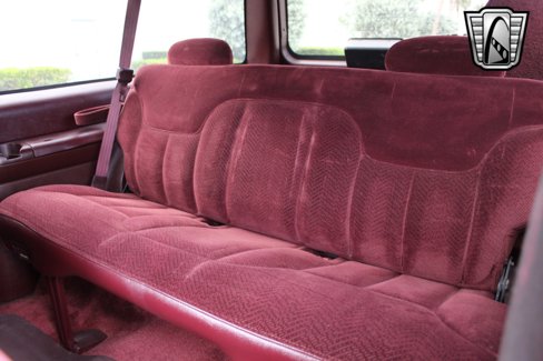 Used 1995 Chevrolet Tahoe 4WD 2-Door image 25
