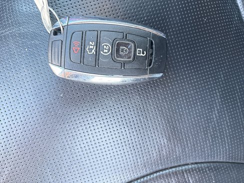 Used 2018 Lincoln MKX Reserve w/ Lincoln MKX Climate Package image 37