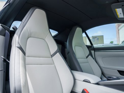 Used 2025 Porsche 911 Carrera image 12