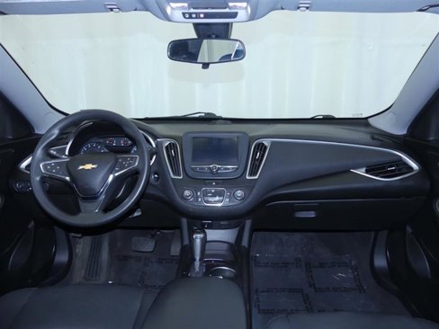 Used 2018 Chevrolet Malibu LS w/ LPO, Convenience Package 1 image 9