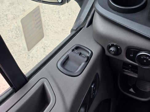 Used 2023 Ford Transit 250 Medium Roof AWD image 32