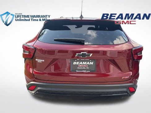 Certified 2024 Chevrolet Trax RS w/ Sunroof Package image 8