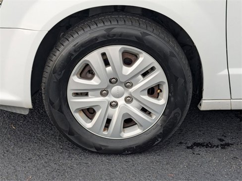Used 2016 Dodge Grand Caravan SE w/ Quick Order Package 29E SE image 10