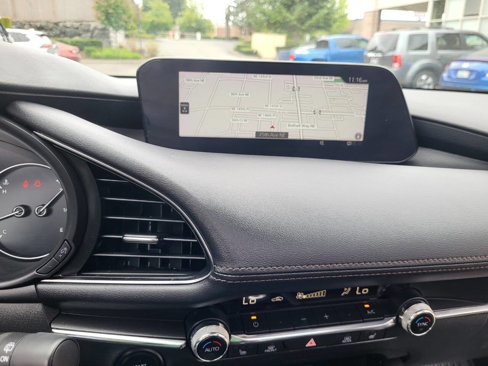 Used 2022 MAZDA MAZDA3 s image 19