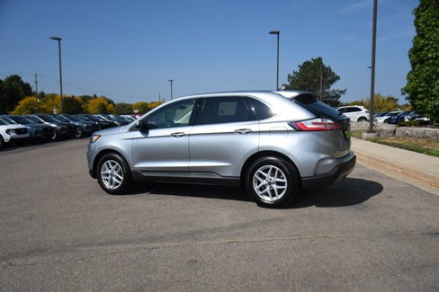 Used 2024 Ford Edge SEL image 3