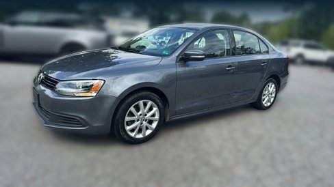Used 2011 Volkswagen Jetta SE image 1