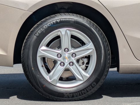 Used 2023 Chevrolet Malibu LT w/ Driver Confidence Package image 9