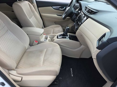 Used 2019 Nissan Rogue SV image 33