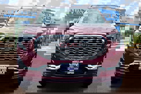 Used 2019 GMC Terrain Denali w/ Advanced Safety Package image 3