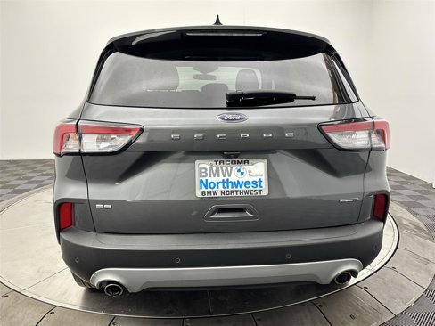 Used 2021 Ford Escape SE image 15