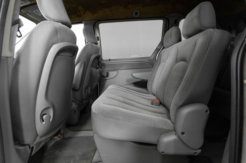 Used 2006 Chrysler Town & Country LX image 18