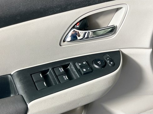 Used 2016 Honda Odyssey EX-L image 16