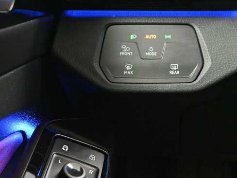 Used 2022 Volkswagen ID.4 Pro S w/ Gradient Package image 21