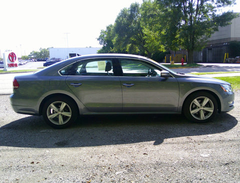 Used 2015 Volkswagen Passat 1.8T Limited Edition image 8