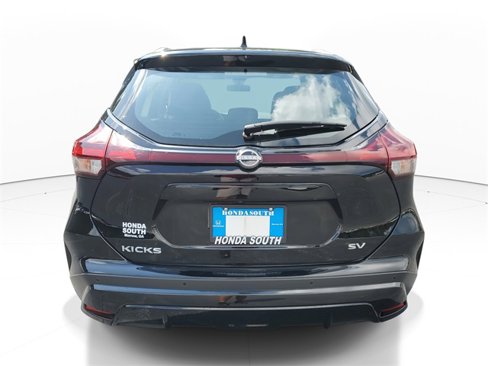 Used 2024 Nissan Kicks SV image 5