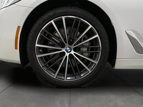 Certified 2023 BMW 540i xDrive w/ Executive Package image 12