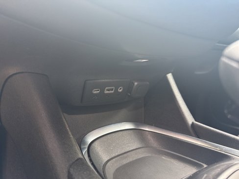 Used 2023 Chevrolet Malibu LT image 31
