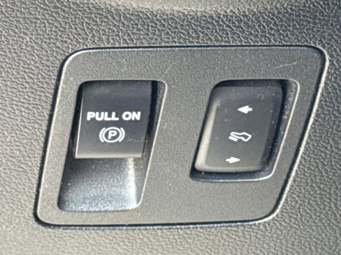 Used 2020 Ford F150 Lariat image 18