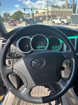 Used 2004 Toyota 4Runner SR5 image 10