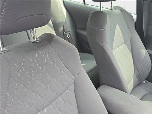 Used 2020 Toyota Corolla LE image 21