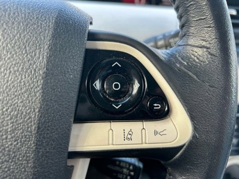 Used 2016 Toyota Prius Four Touring image 17