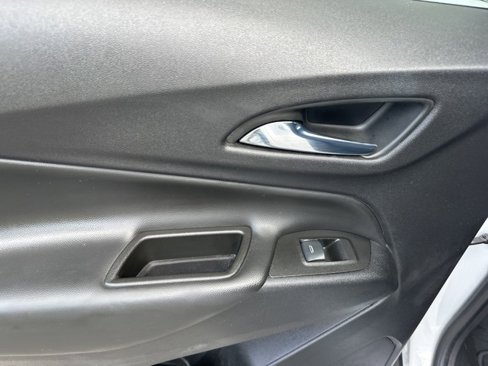 Used 2022 Chevrolet Equinox LT image 28