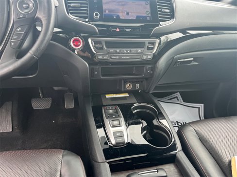 Used 2022 Honda Ridgeline Black Edition image 11