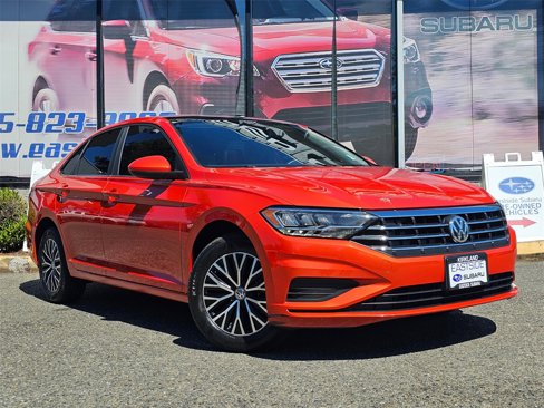 Used 2021 Volkswagen Jetta SE image 1