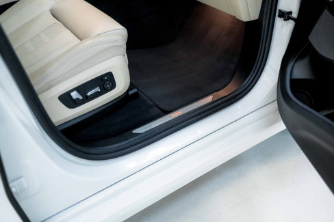 Used 2021 BMW X7 xDrive40i w/ Premium Package image 57