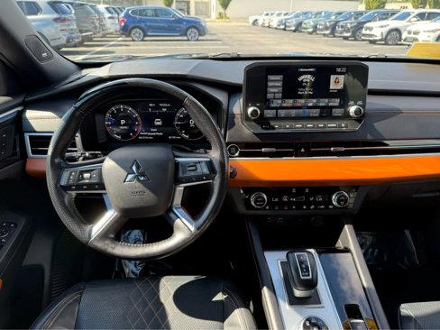 Used 2022 Mitsubishi Outlander SEL image 16