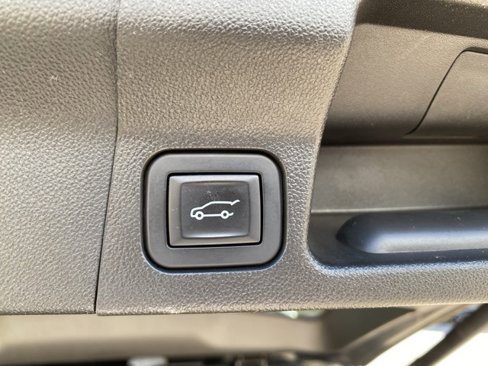Used 2019 GMC Acadia Denali image 7