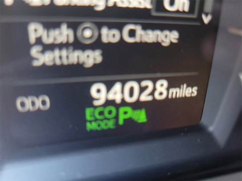 Used 2017 Toyota RAV4 Limited image 29