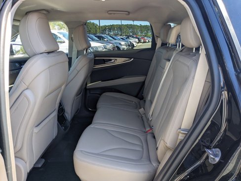 Certified 2023 Lincoln Nautilus AWD w/ Premium Package image 15