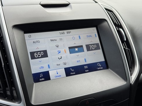 Used 2019 Ford Edge SEL image 26