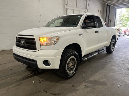 Used 2010 Toyota Tundra 4x4 Double Cab image 2