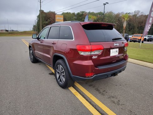 Used 2019 Jeep Grand Cherokee Laredo w/ Laredo X Package image 6