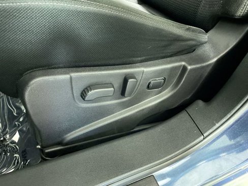 Used 2012 Nissan Rogue SV image 19