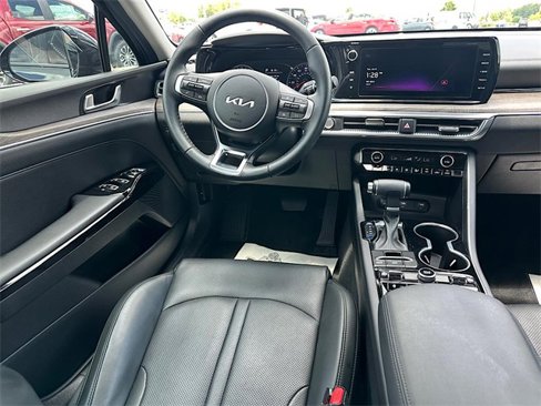 Used 2023 Kia K5 EX image 16
