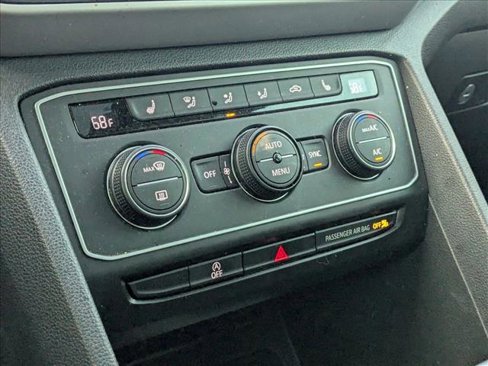 Used 2021 Volkswagen Atlas Cross Sport SE w/ Panoramic Sunroof Package image 13