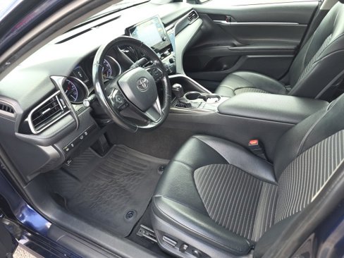 Used 2022 Toyota Camry SE image 7