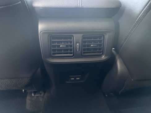 Used 2022 Toyota RAV4 XLE Premium image 25