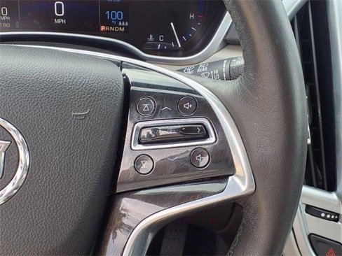 Used 2016 Cadillac SRX Luxury image 17